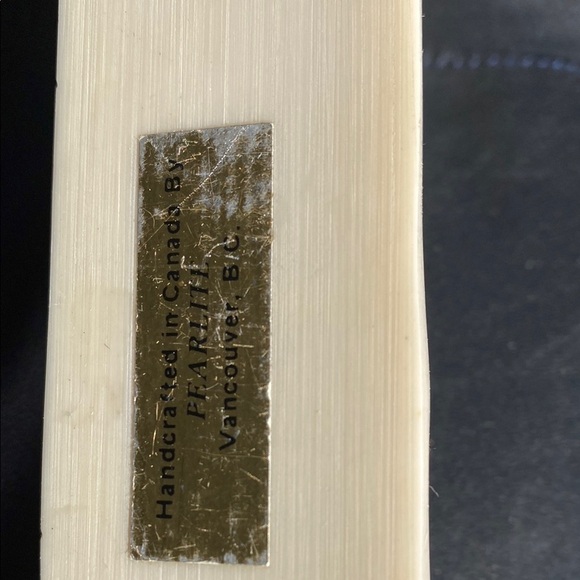 Cream Animal Carving Decor - Picture 4 of 6